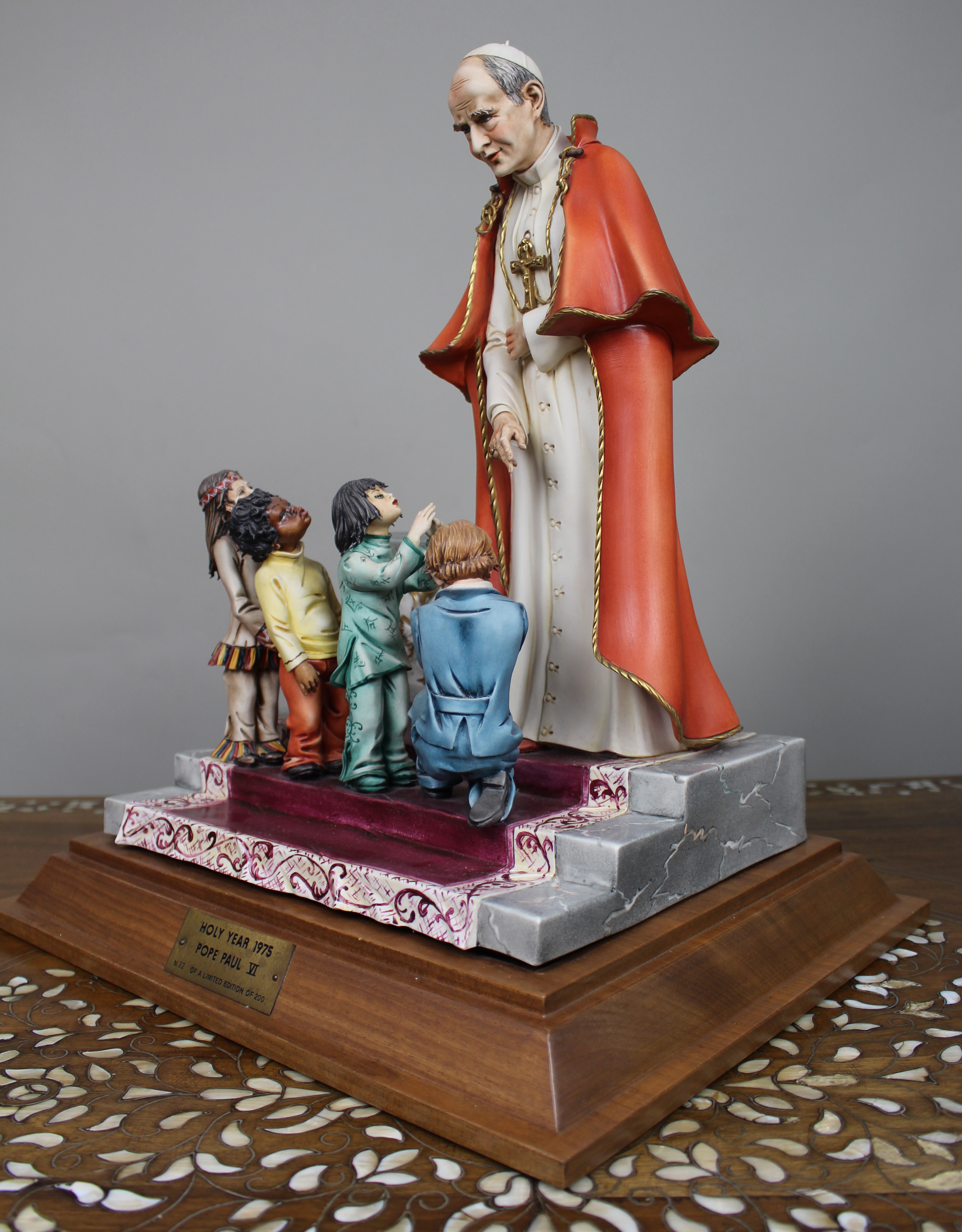 Large Capodimonte Porcelain Figurine – Pope Paul VI