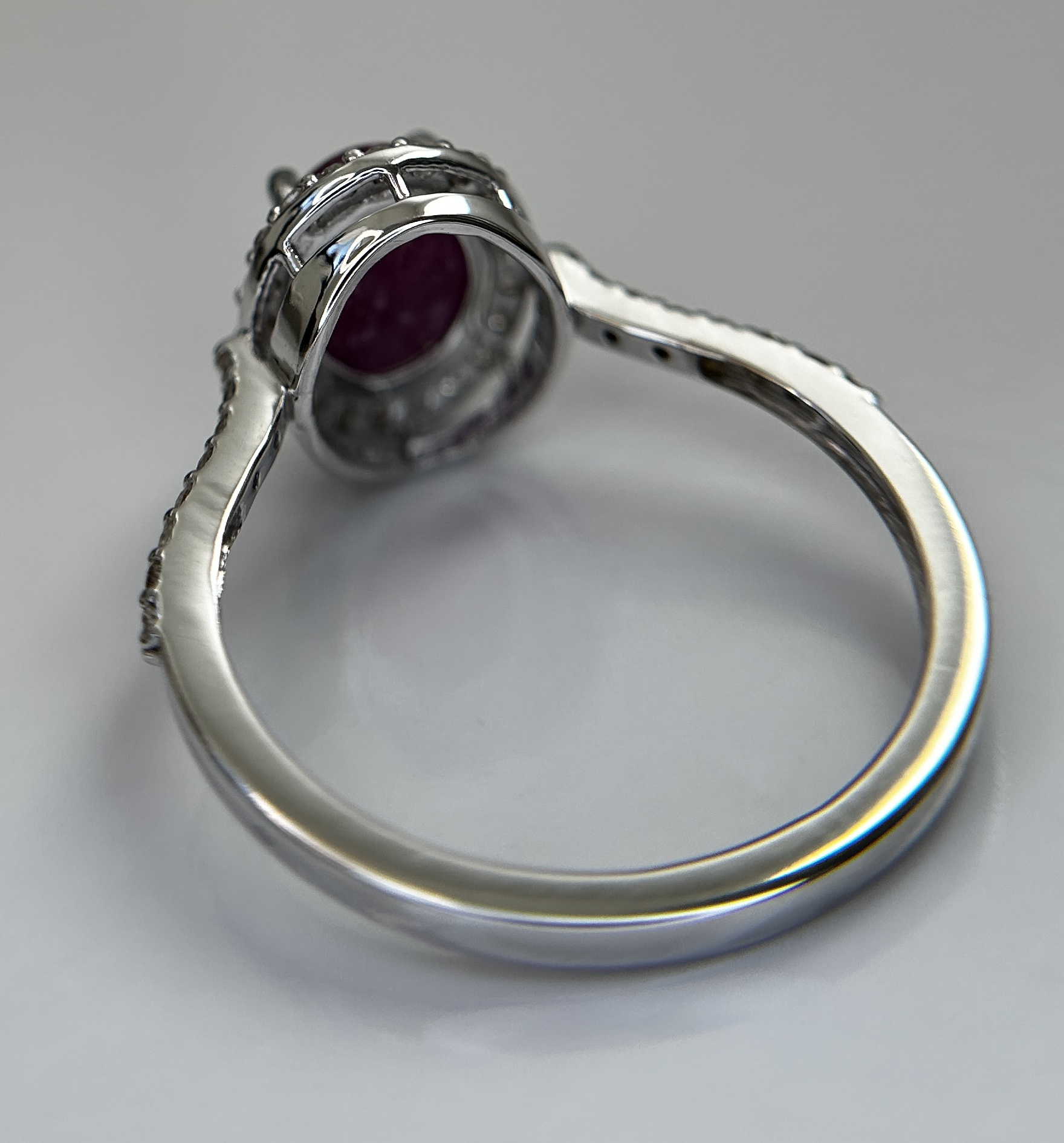 Natural Star Ruby Ring 2.71ct With Natural Diamonds & 18k Gold