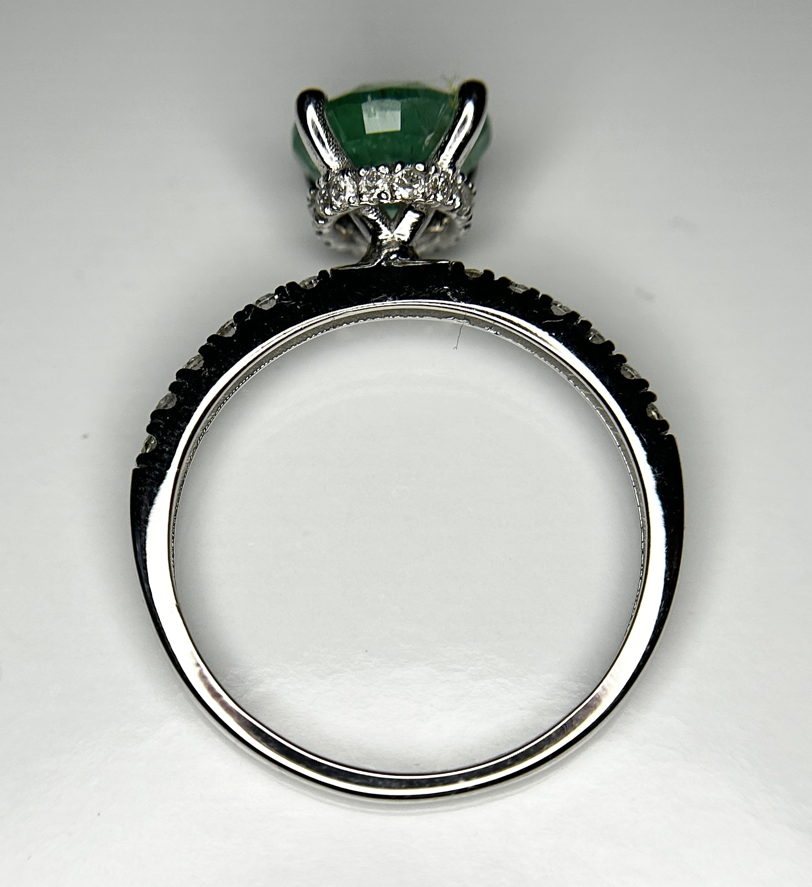 Beautiful 1.84 ct Natural Emerald With Natural Diamonds & 18k Gold