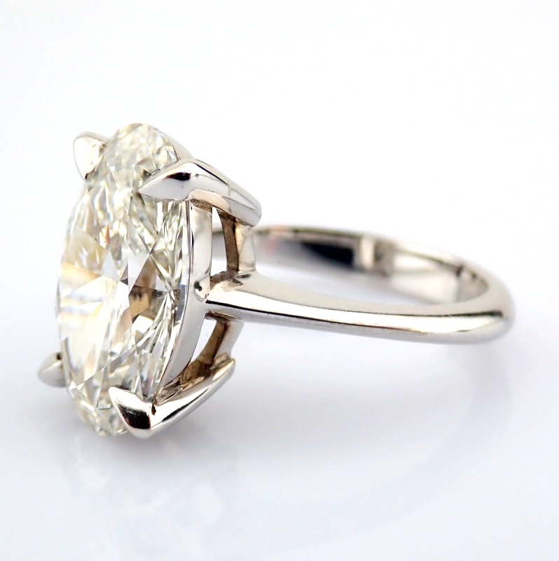 Oval Cut Lab-Grown Diamond Ring - 5.11 Total Carat (IGI Certified)