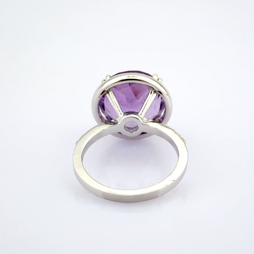 Natural Diamond 18K White Gold Ring
