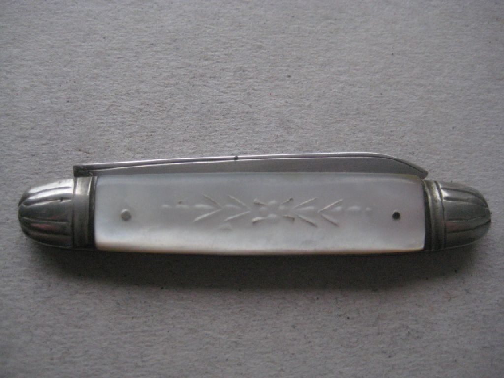 George V Mother of Pearl Hafted Silver Bladed Folding Fruit Knife, Birmingham 1919