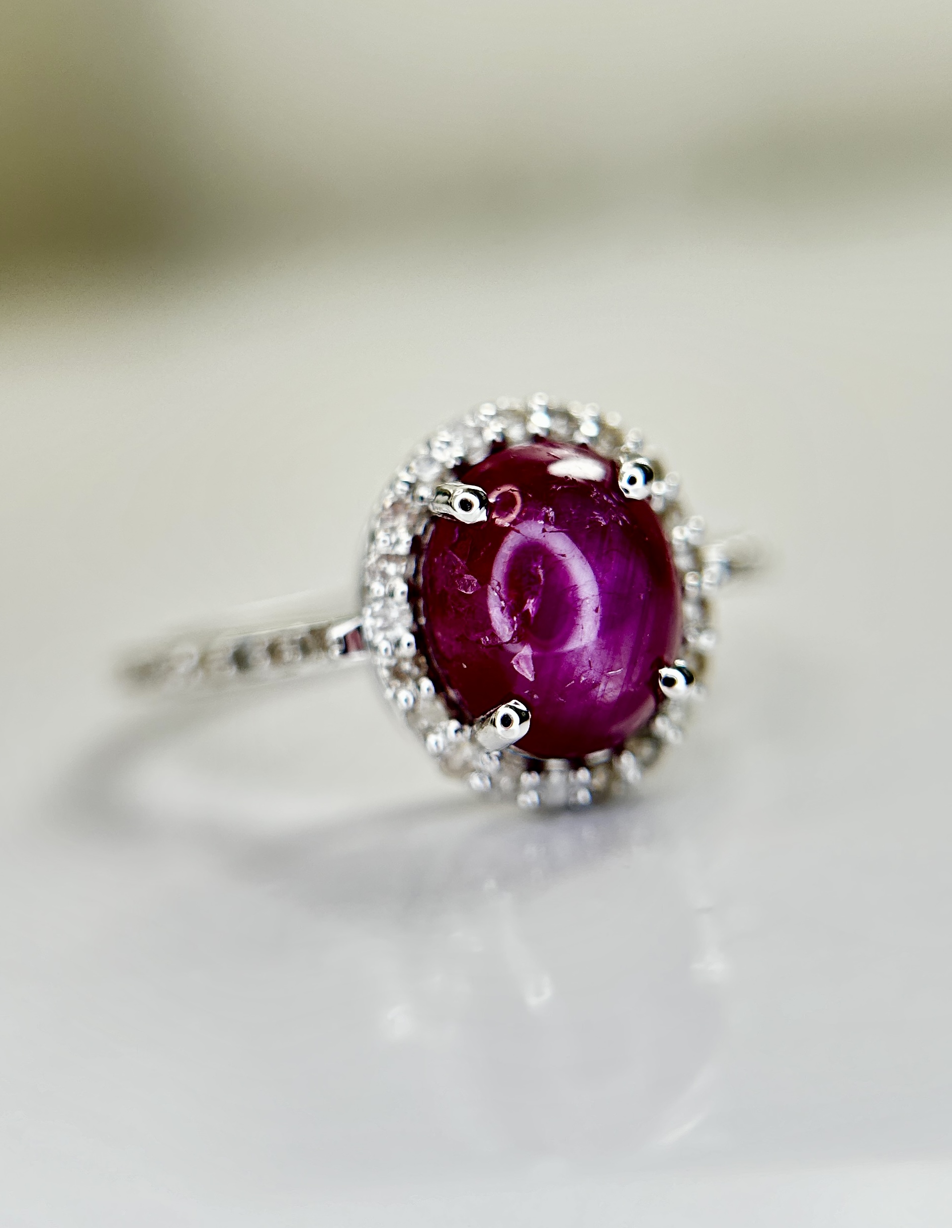 Natural Star Ruby Ring 2.71ct With Natural Diamonds & 18k Gold