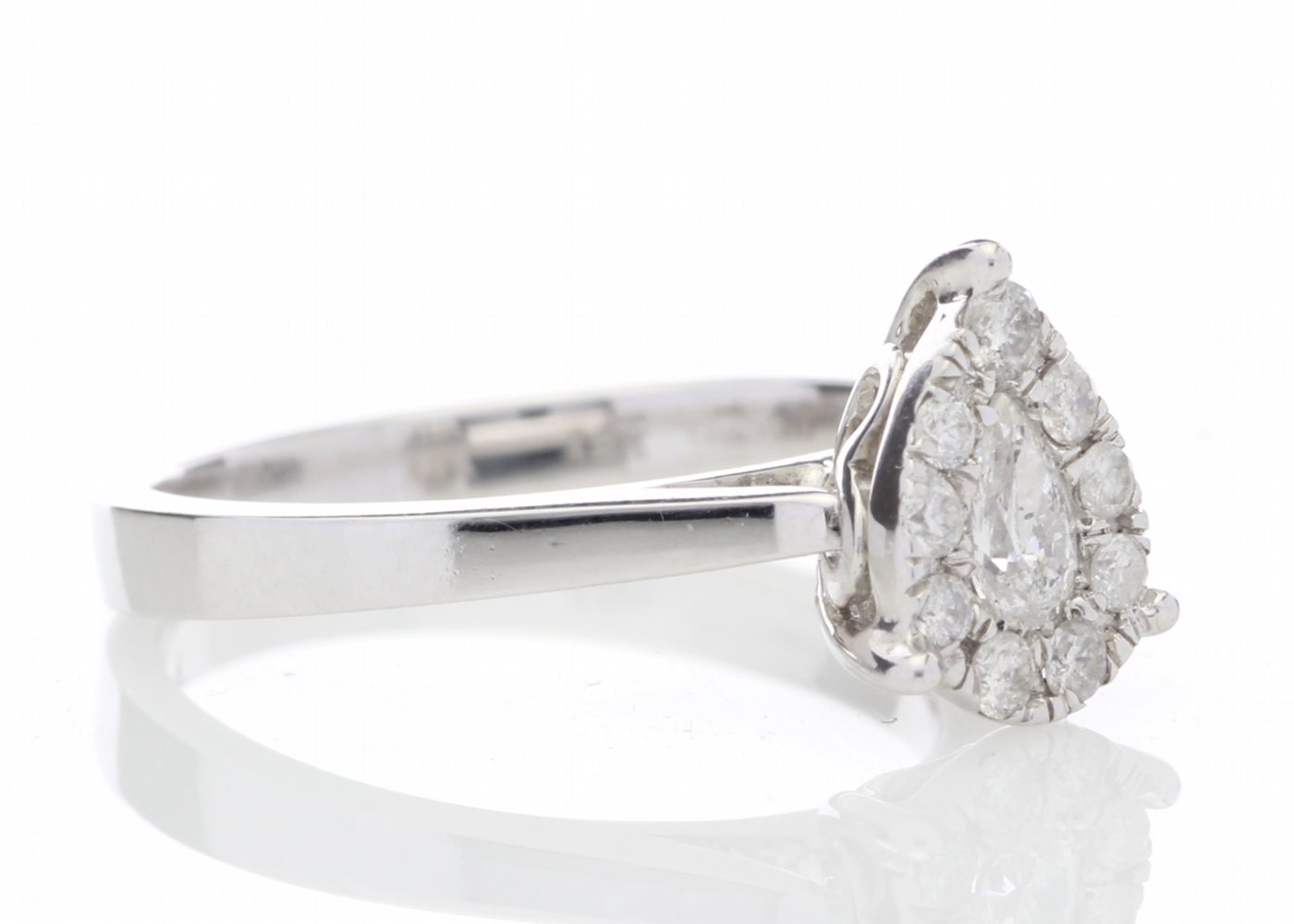 18ct White Gold Pear Cluster Claw Set Diamond Ring 0.50