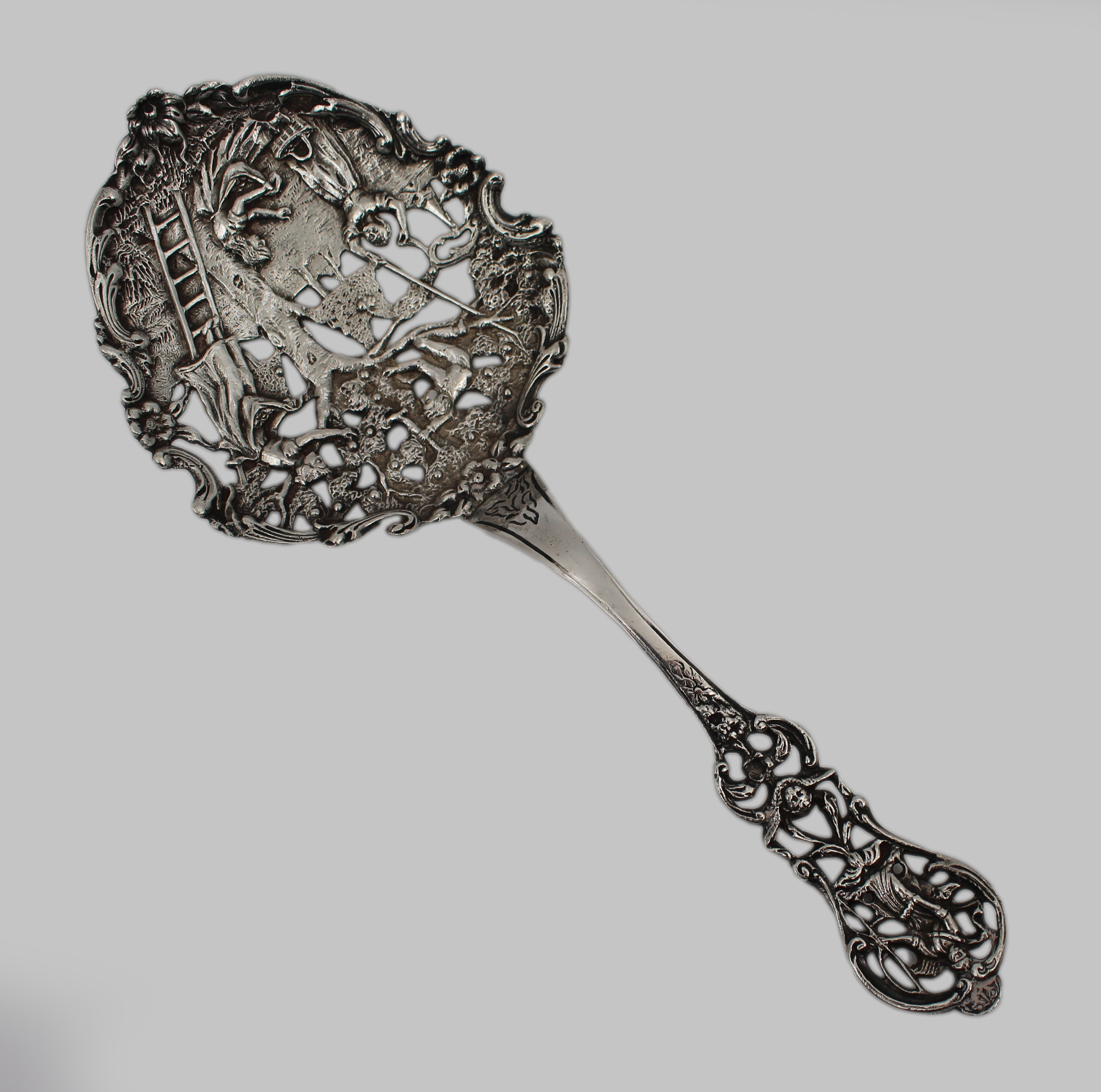 Fine Continental Silver Pierced Fruit Spoon – Harvest Scene, Likely Flemish or Dutch, c.1780–1820