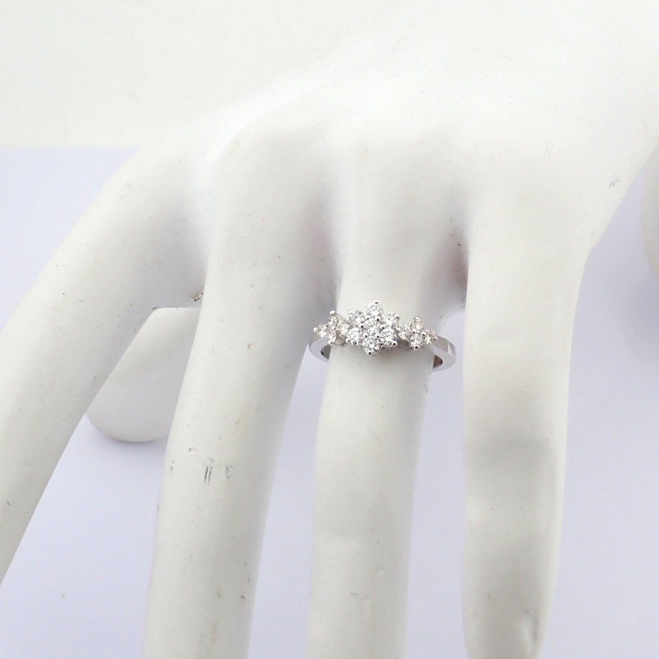 Natural Diamond 18K White Gold Ring