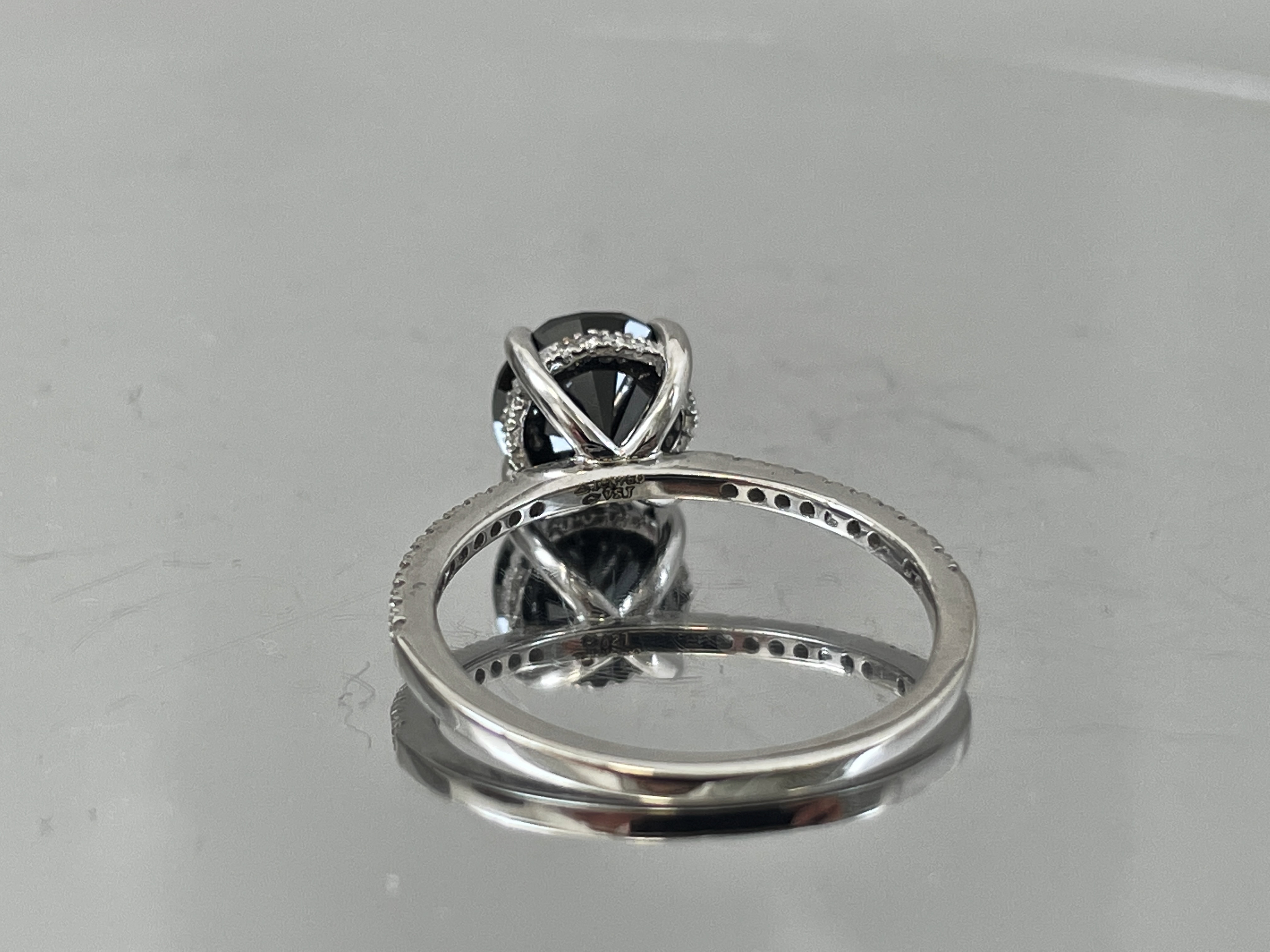Beautiful Natural 2.64 CT Black Diamond Ring With Natural Diamonds & 18k Gold