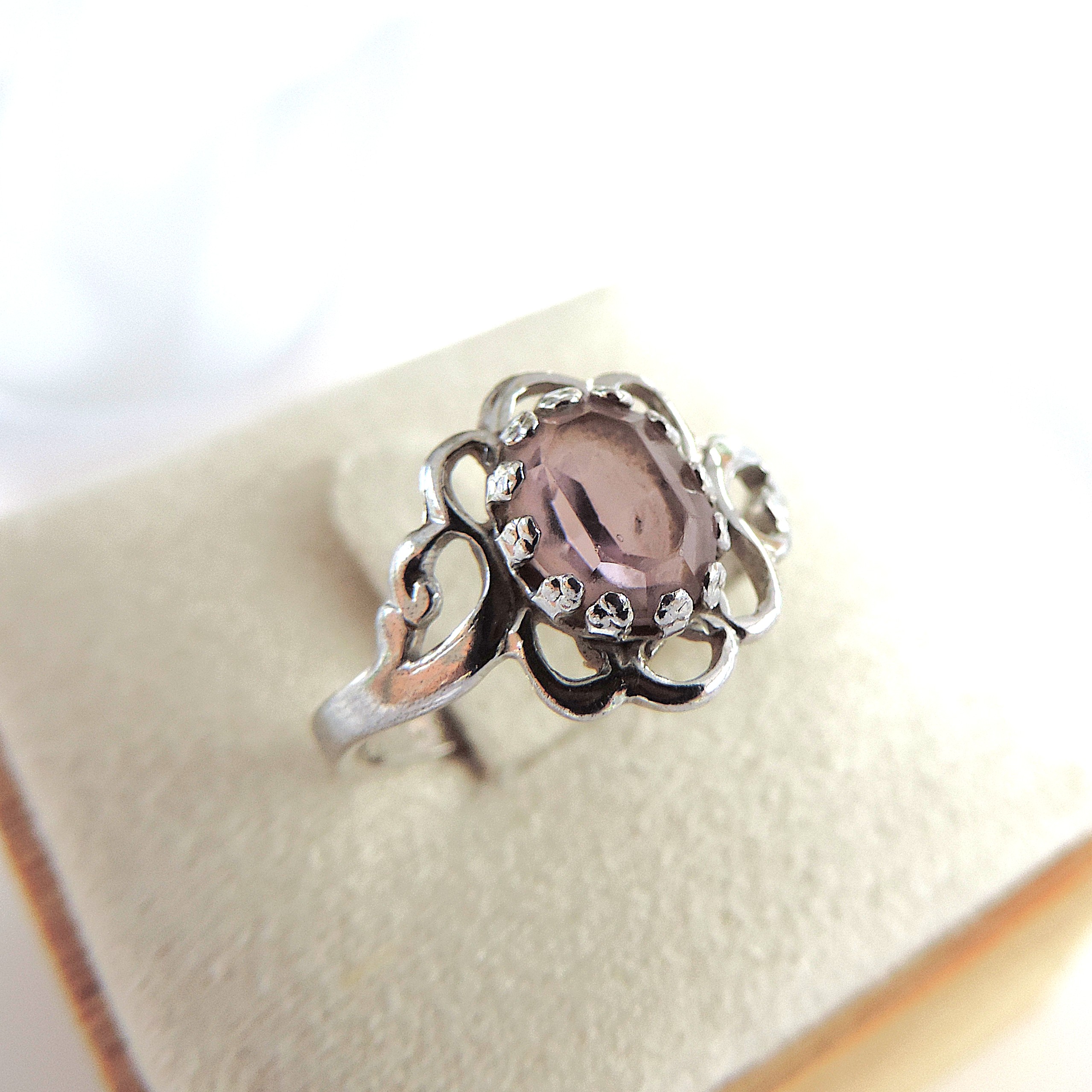 Vintage 925 Sterling Silver Amethyst Gemstone Ring