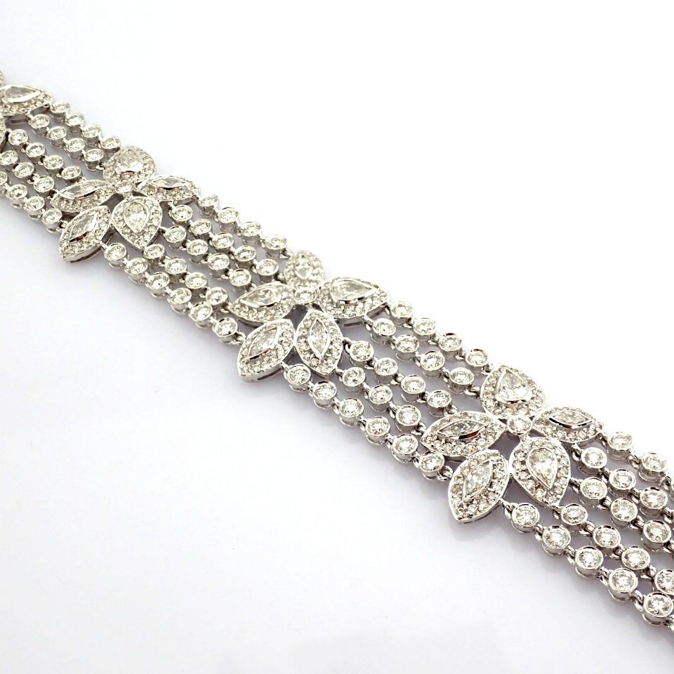 Natural Diamond 18K White Gold Bracelet
