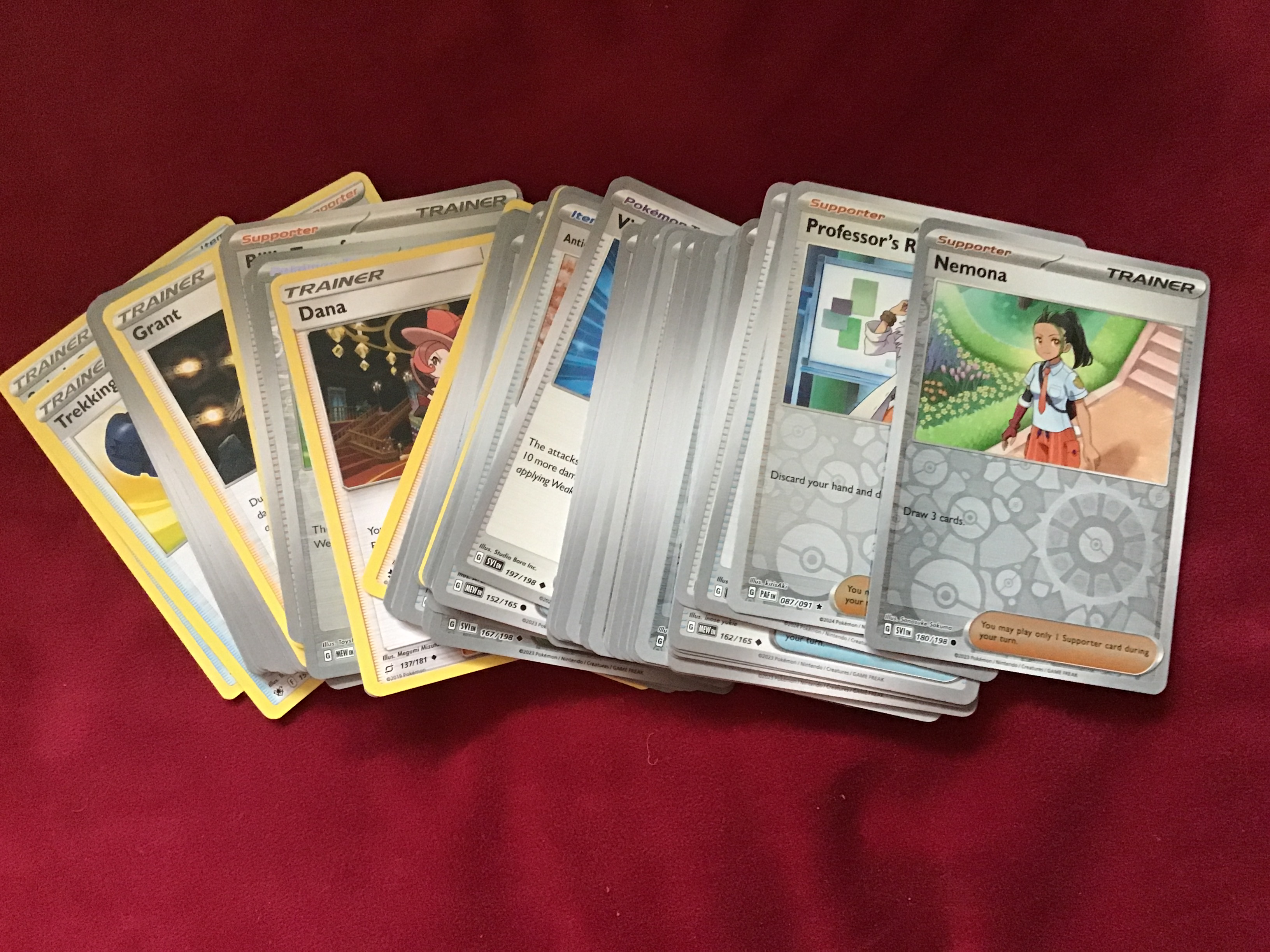 Pokemon 151 50 + Trainer Cards. Mint
