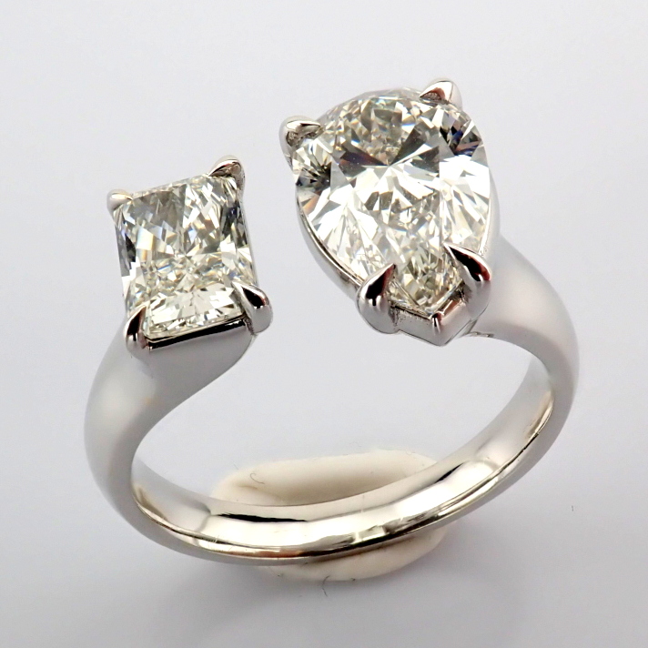 Pear Cut Lab-Grown Diamond Ring - 2.89 Total Carat (IGI Certified)