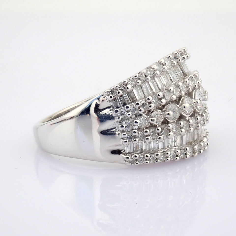 Natural Diamond 18K White Gold Ring