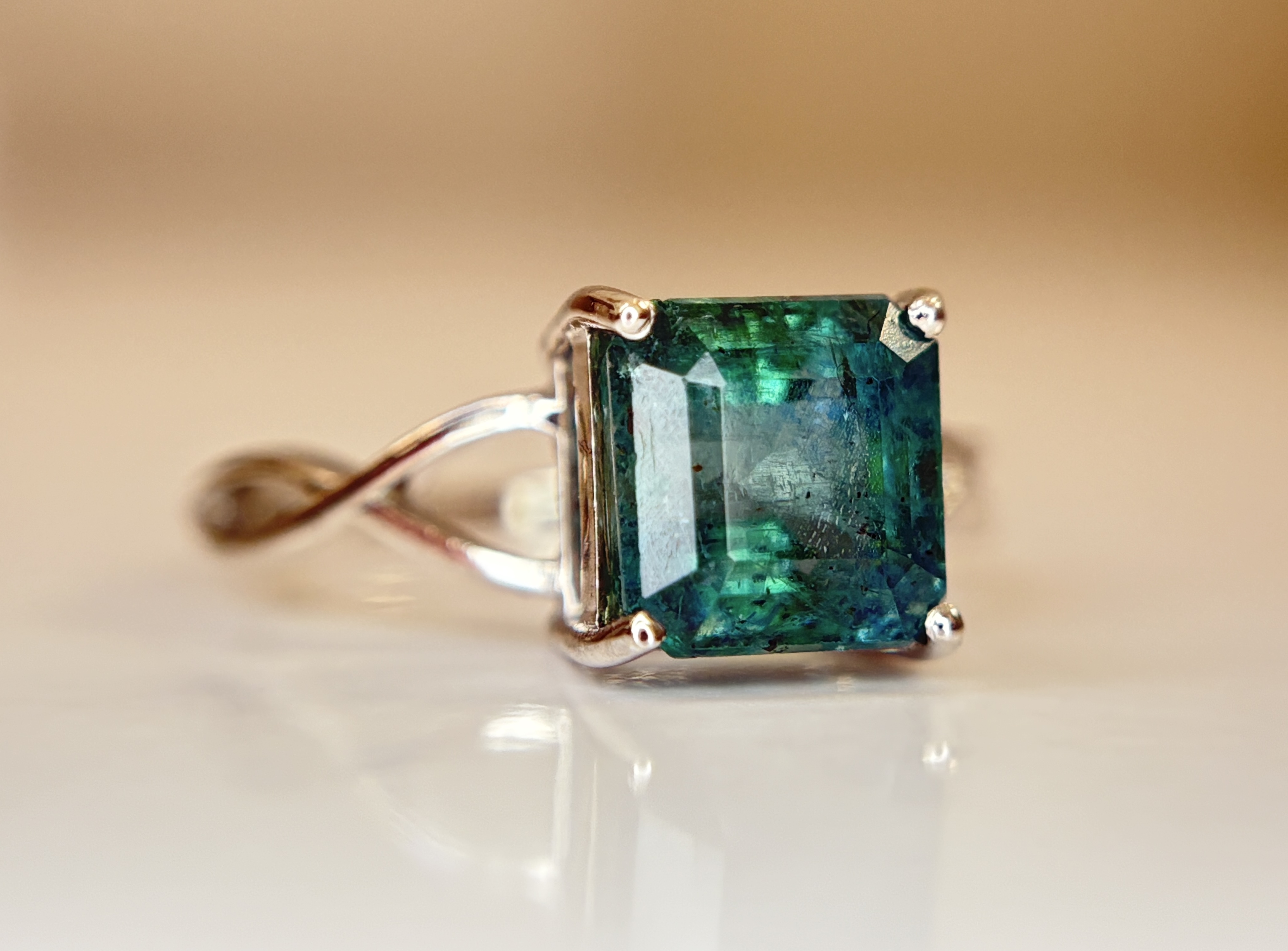 Beautiful 2.91 CT Natural Emerald Ring Platinum 950