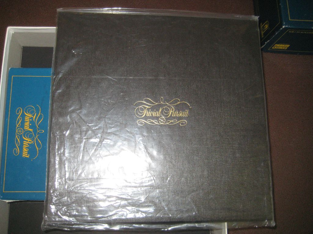 Trivial Pursuit Master Game-Genus Edition Board Game