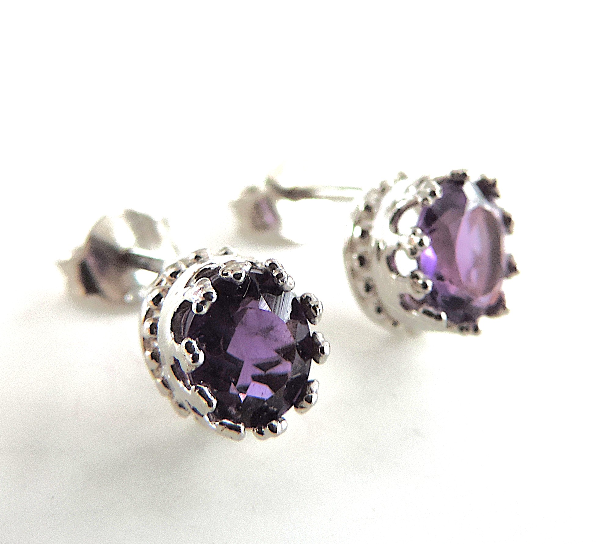 925 Silver Amethyst Gemstone Stud Earrings 'New'