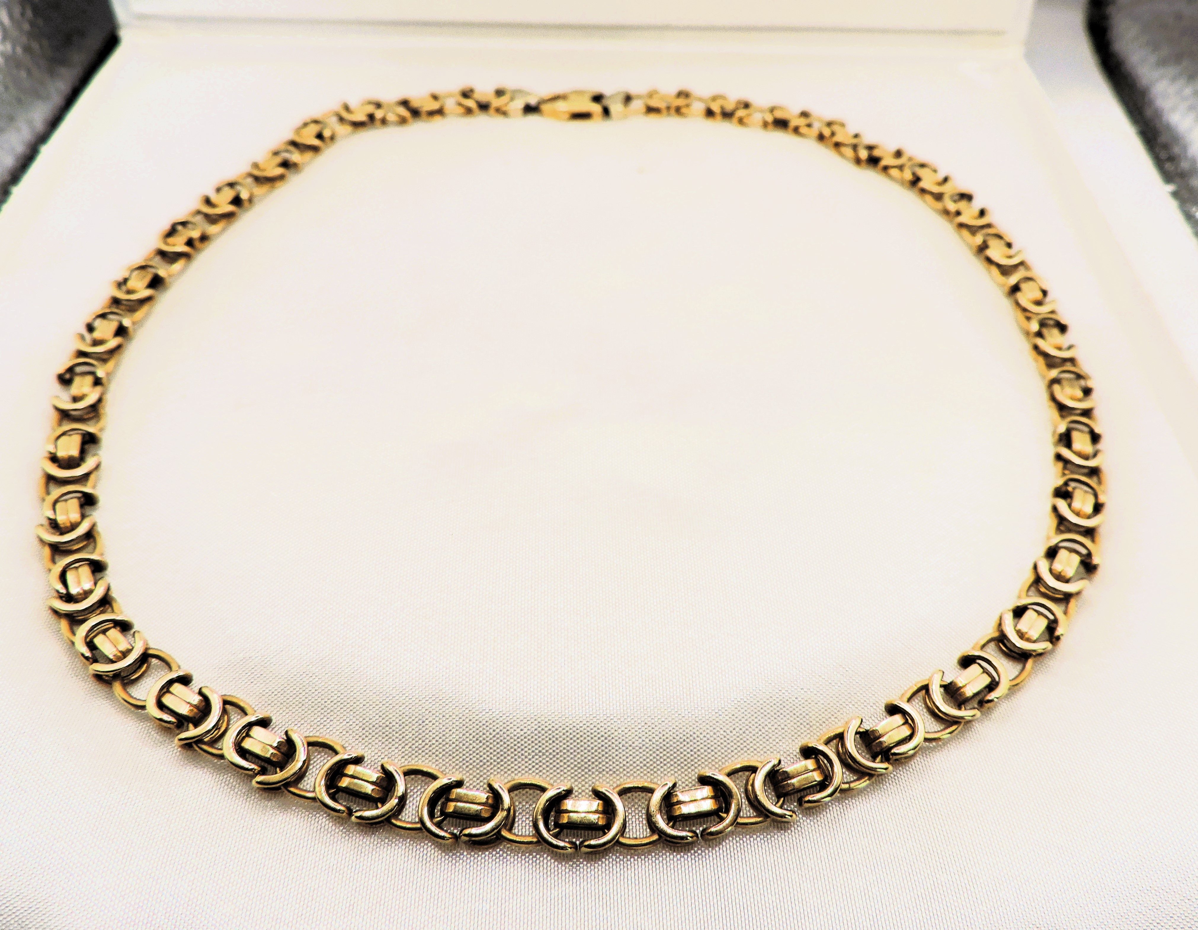 9k Yellow Gold Necklace 37.7 grams circa 1980's Sheffield Hallmark