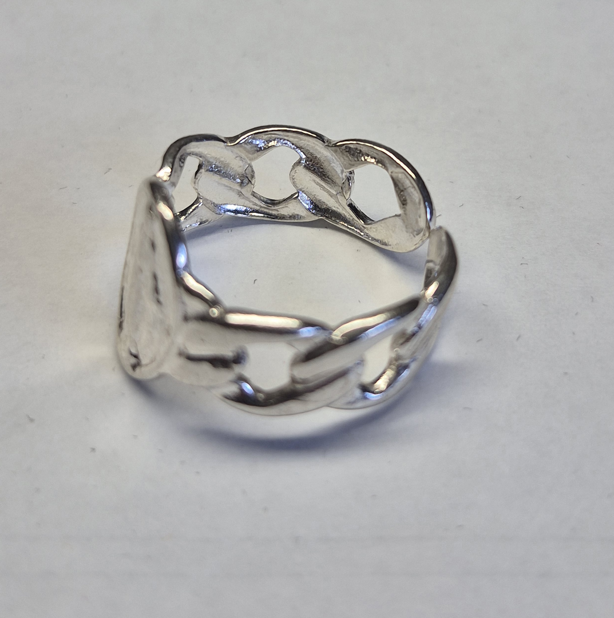 925 Sterling Silver Openwork Chain Link Ring – 2.7g