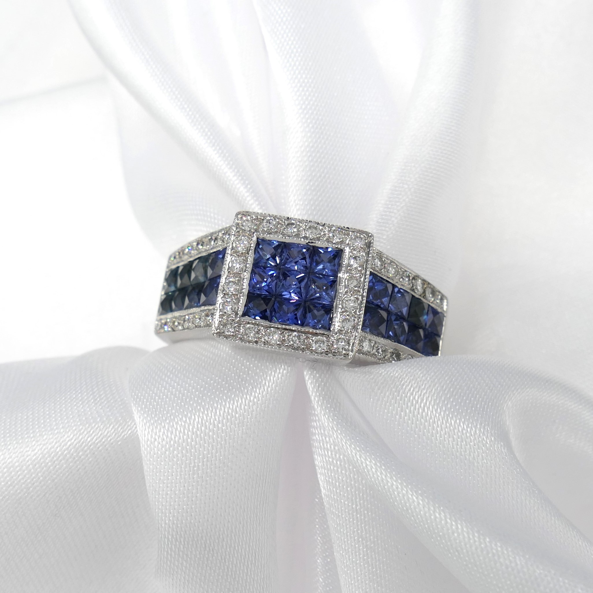 Art Deco-Style 18ct White Gold Calibre-Cut Sapphire and Round Brilliant-Cut Diamond Ring