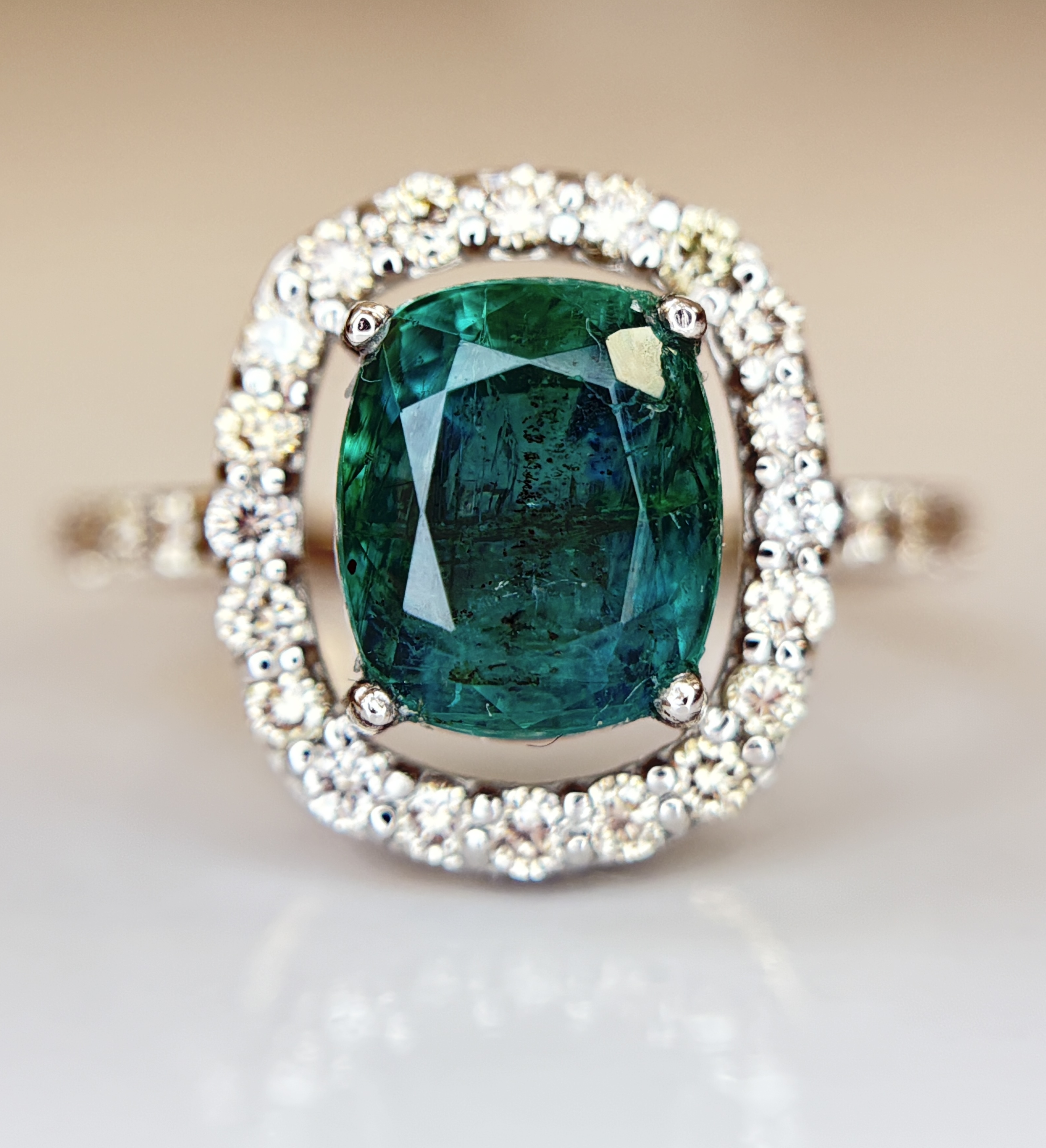 Beautiful 2.25 CT Natural Emerald Ring With Natural Diamonds & Platinum 950