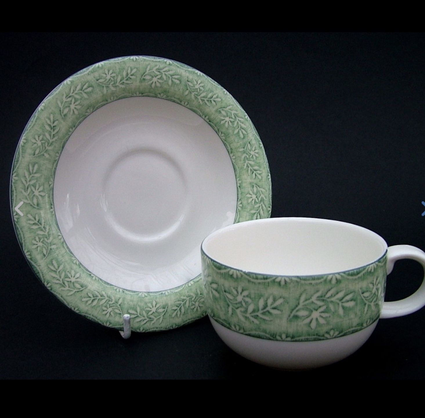 Royal Doulton Expressions - Linen Leaf - Tea Set x 8 New
