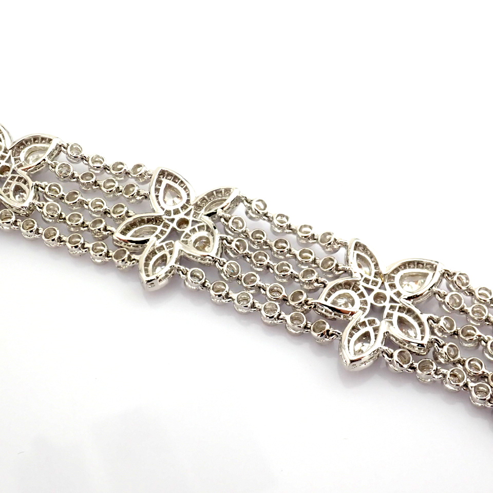 Natural Diamond 18K White Gold Bracelet