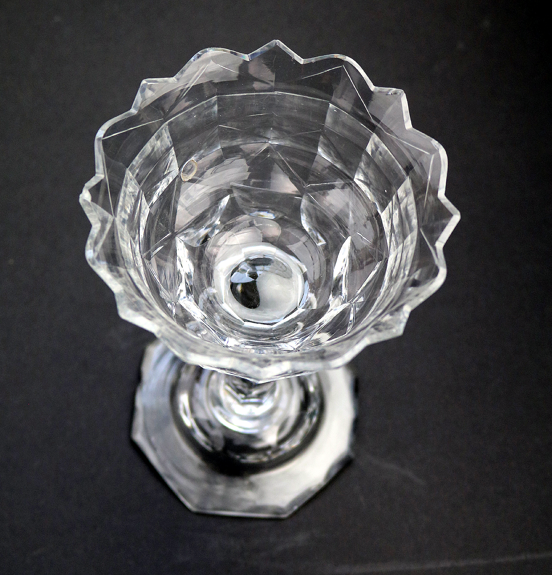A Very Fine & Large Antique Georgian Facet Cut Glass Stem Sweetmeat 18cm ht C.18thC
