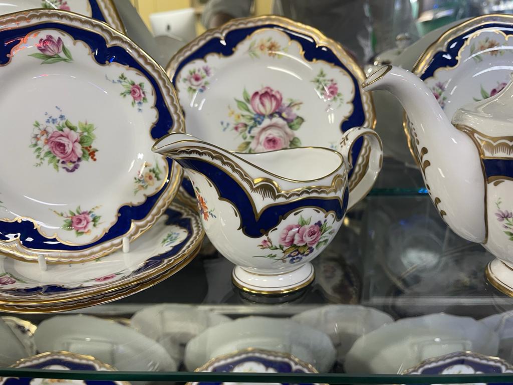 Royal Worcester Charlotte Dinner Service 70 Pieces