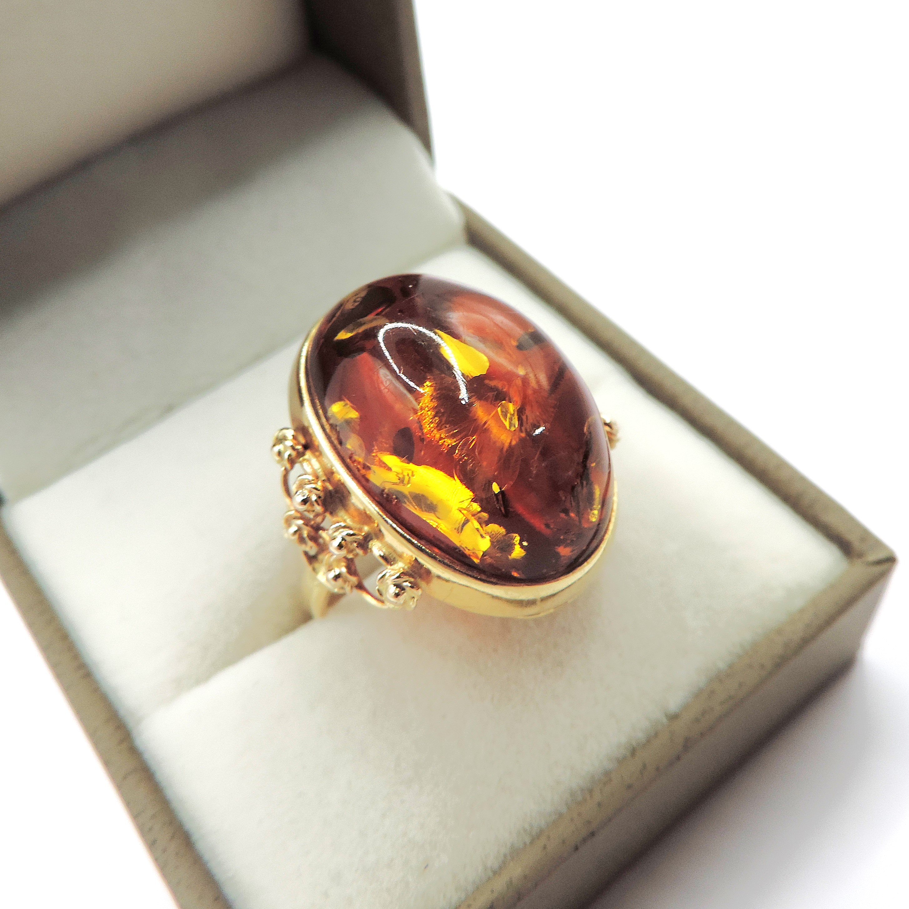 Artisan 14k Gold 23x12mm Cabochon Baltic Amber Ring circa. 1990's.
