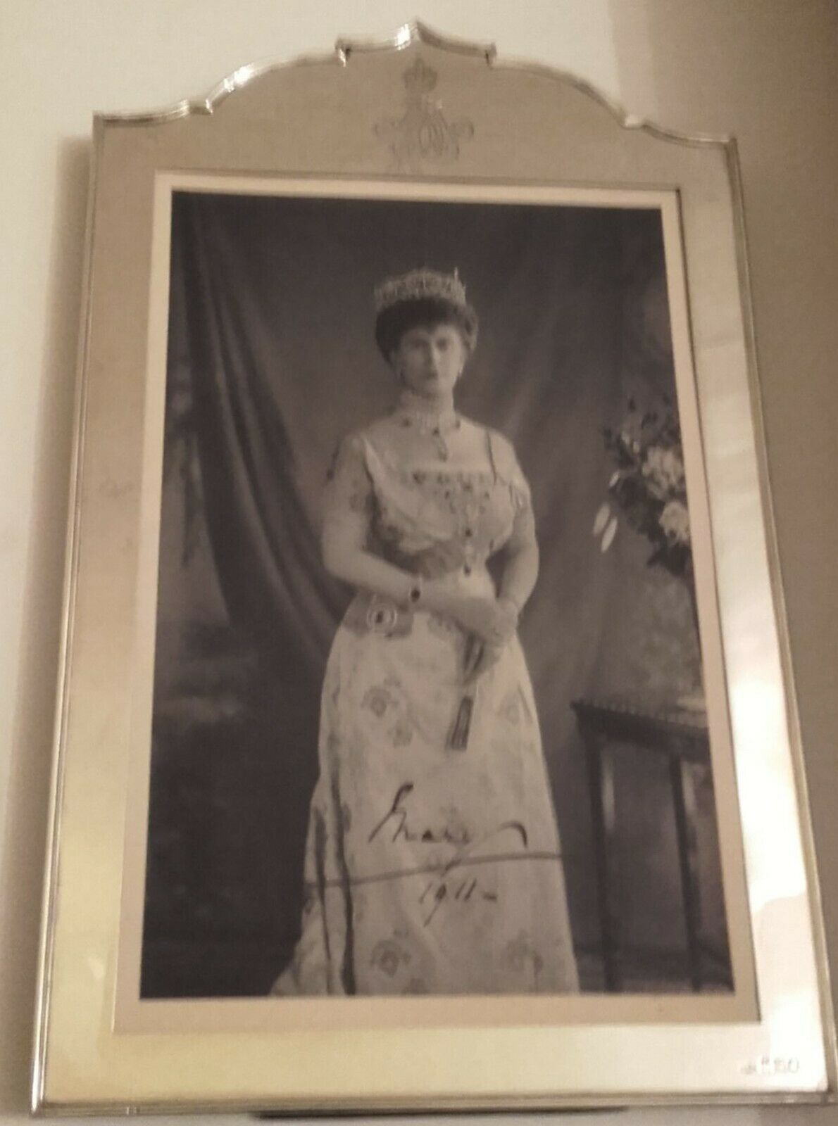 Royalty pair of Stunning Silver Frames with King George V & Queen Mary signed pair of black & white