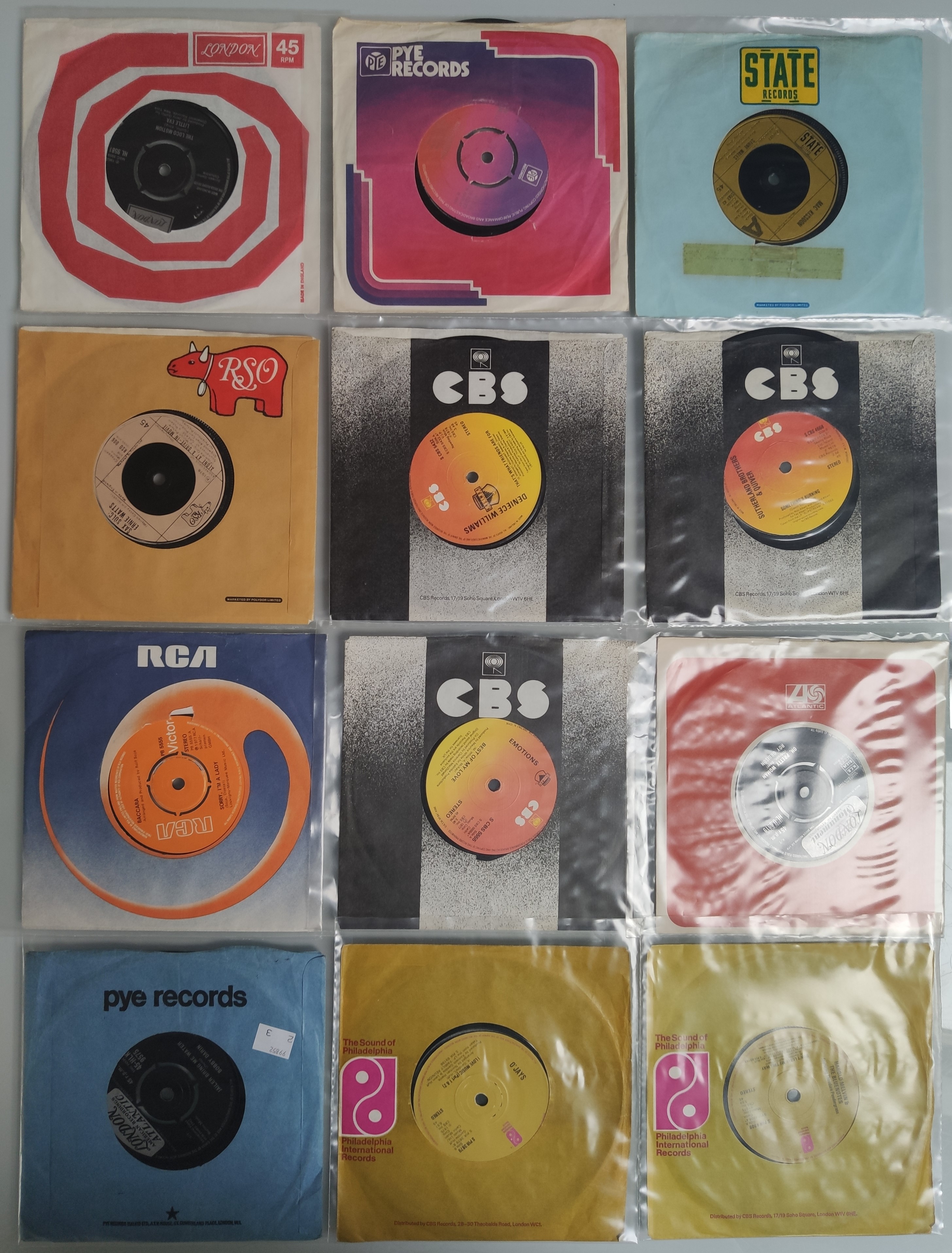 An excellent collection of approximately 320 x vinyl records.