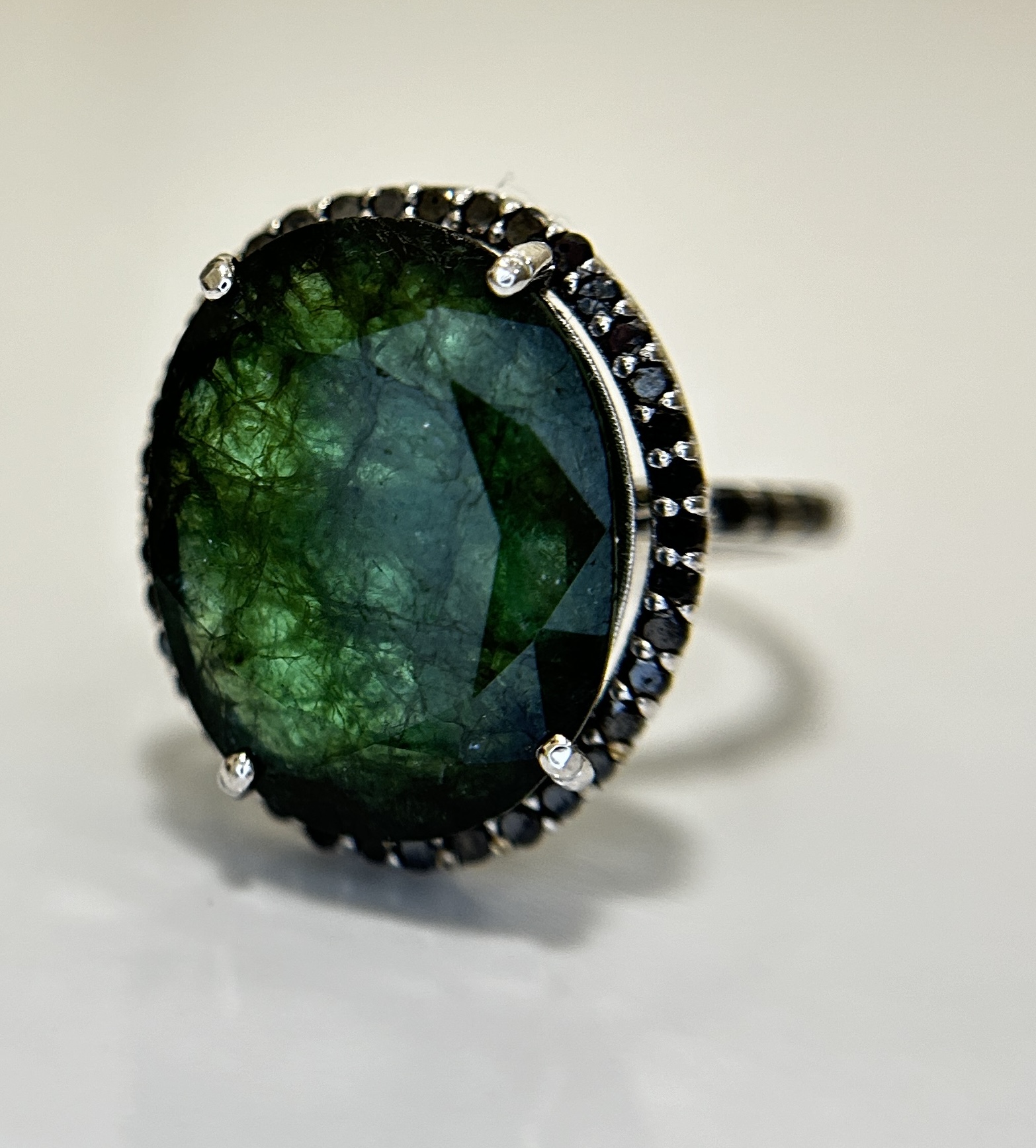 Beautiful Natural Emerald 11ct With Natural Black Diamonds & 18k Gold