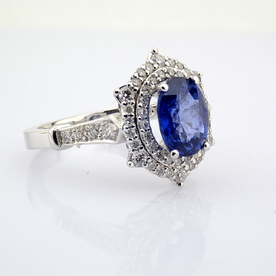 Natural Diamond 18K White Gold Ring