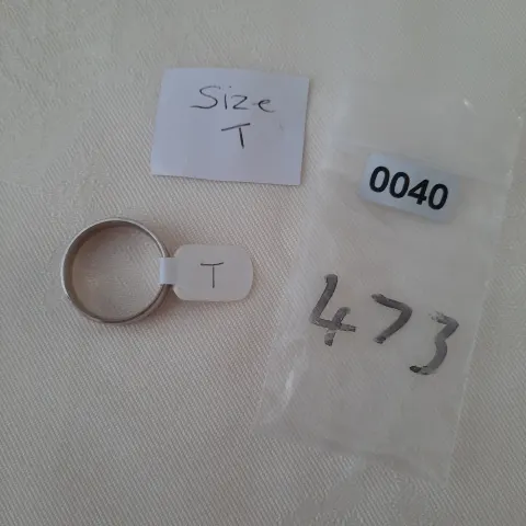 Sterling silver 6 mm wedding band Size T.  RRP £89.  0040/473