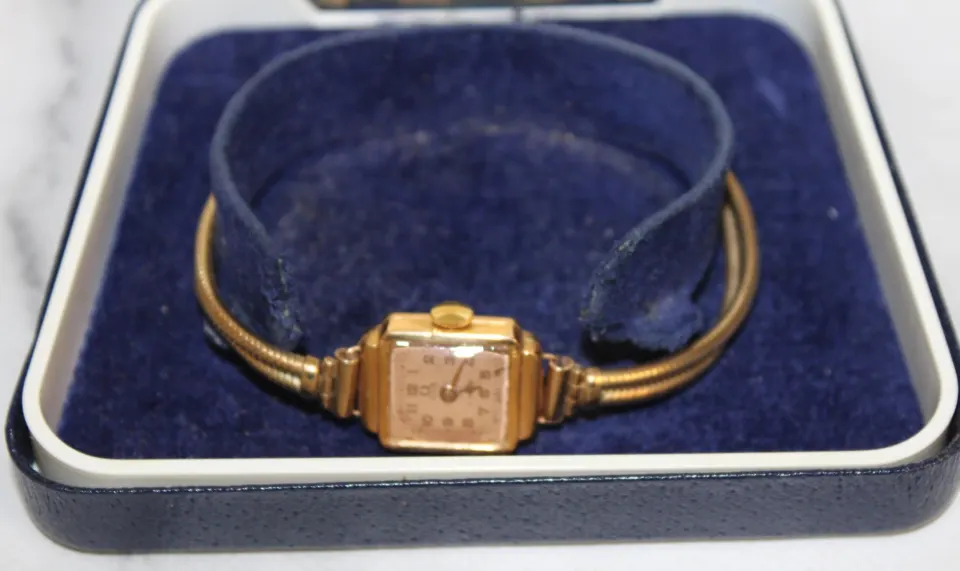 Pre owned 18k & 9ct Gold Watch (see description)