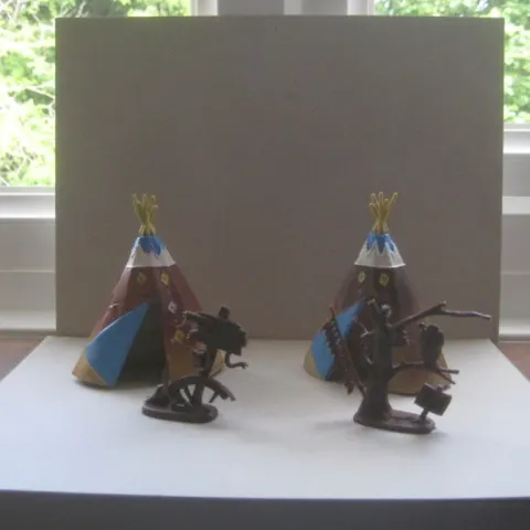 A Group of 4 Vintage Britain's Ltd Plastic Figures