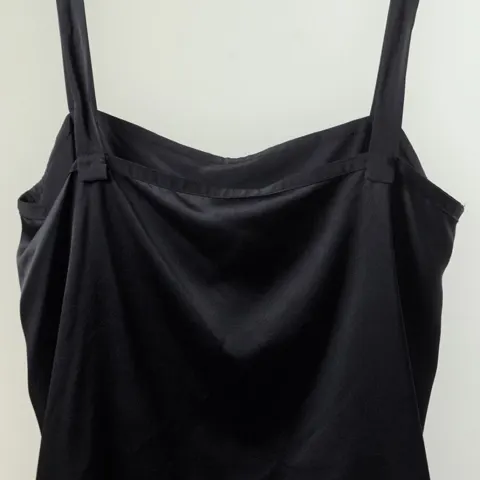 Boutique Le Cuc Zeist - Black Top - Size: 16