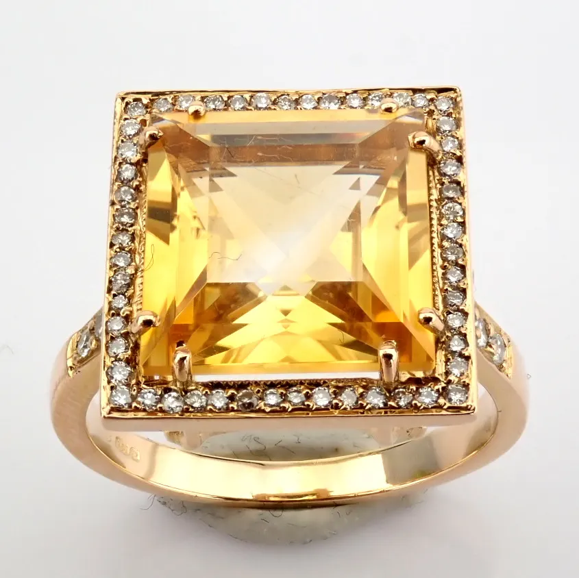 18K Rose Gold Ring, Detailed With 5.20ct Citrine and Brilliant Diamonds