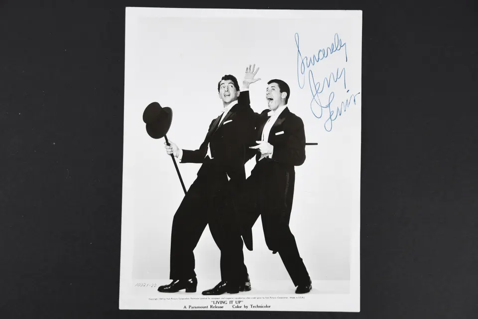 JERRY LEWIS Original signature