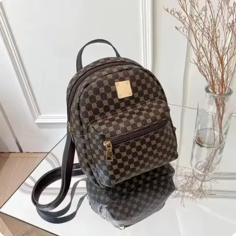 Classic Women Backpack Fashion Bag Female Daily Shopping