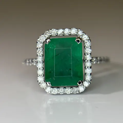 Beautiful 3.50 CT Natural Emerald Ring With Natural Diamonds & Platinum 950