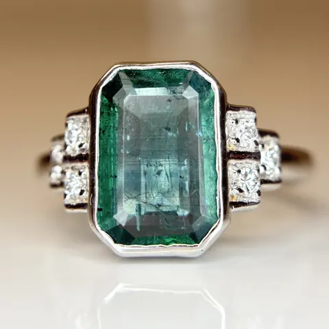 Beautiful 3.00 CT Natural Emerald With Natural Diamonds & 18k Gold