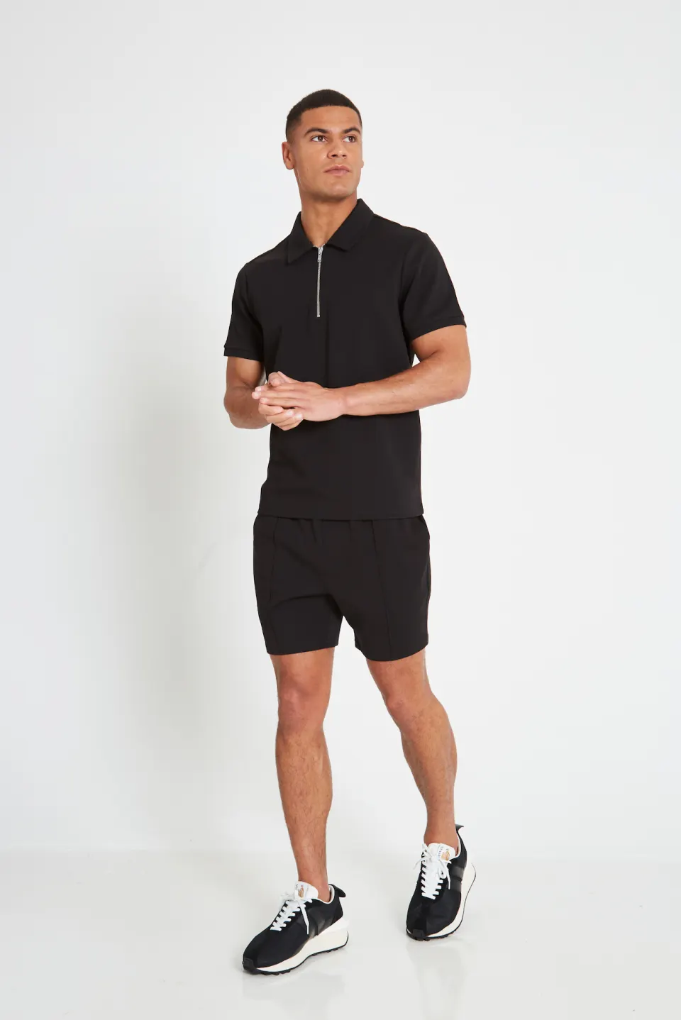 8 x Logo Zip Polos