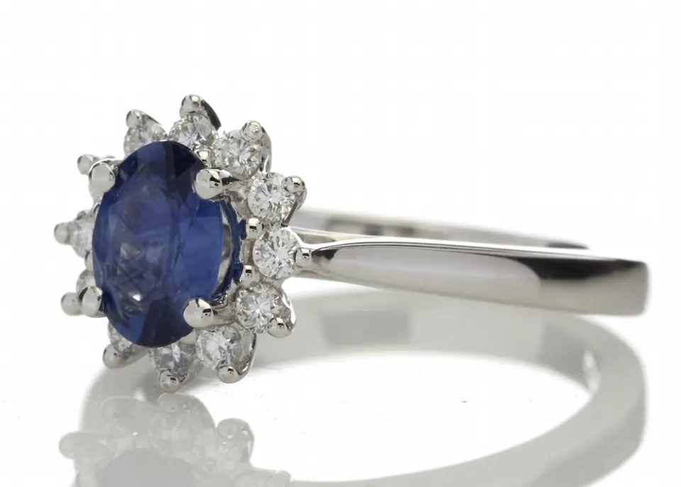 18ct White Gold Diamond and Sapphire Cluster Ring 0.25 Carats