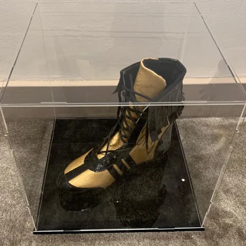 Floyd Mayweather Signed Boot In Display Case