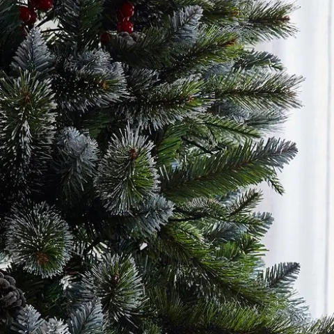 (129/6H) RRP £159. New Jersey Spruce 7ft Christmas Tree. (H210cm. Dia120cm). (AS056MP).