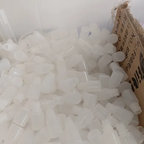 Mini bottles plastic x 100