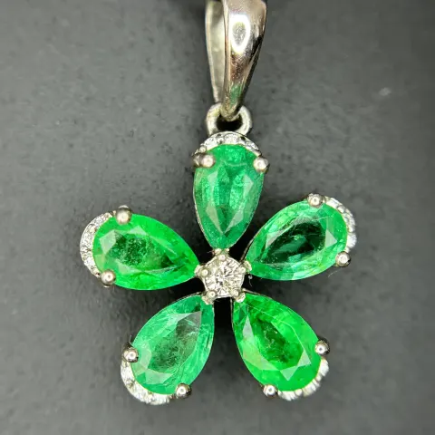 Beautiful 1.95ct Natural Emerald Pendant With Diamonds & 950 Platinum