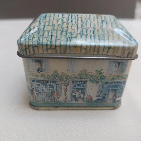 Vintage Pin Tin