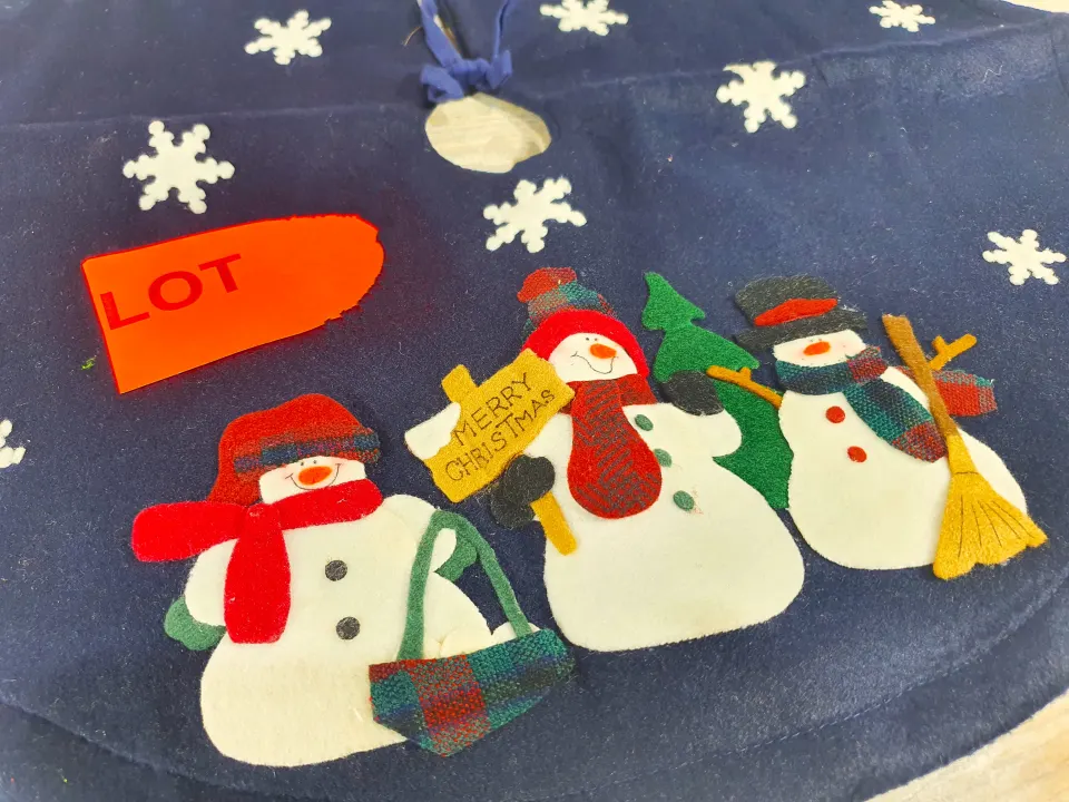 54cm Navy Luxury Fabric tree skirt  Rrp £29.99