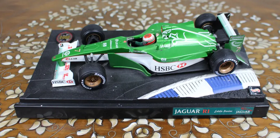 Jaguar R1 Eddie Irvine Formula 1 Display Model – Mattel 2000
